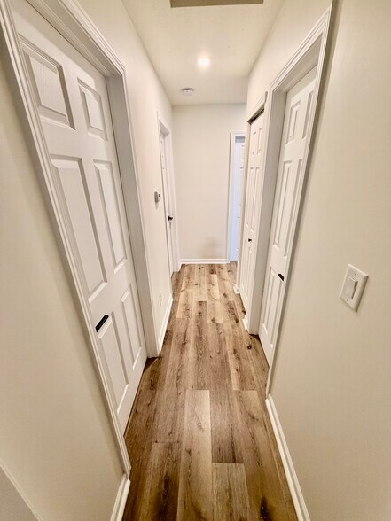 Building Photo - 3230 Monterey Dr