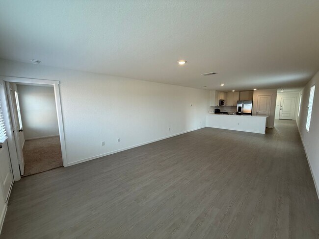 Building Photo - Brand NEW 4-bedroom, 2-bathroom home for l...