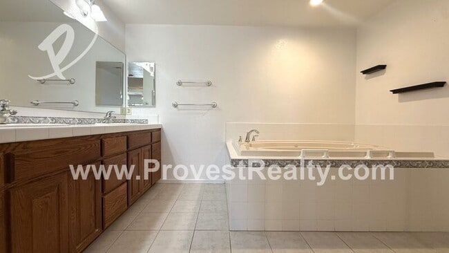 Building Photo - 18151 Deer Park Ln