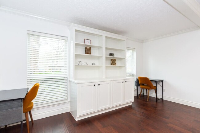 Building Photo - 1423 Sweet Grass Trail