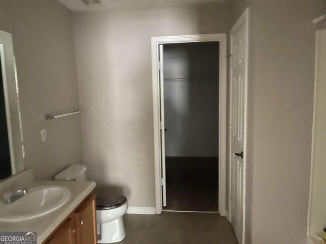 Building Photo - 5549 Sable Way