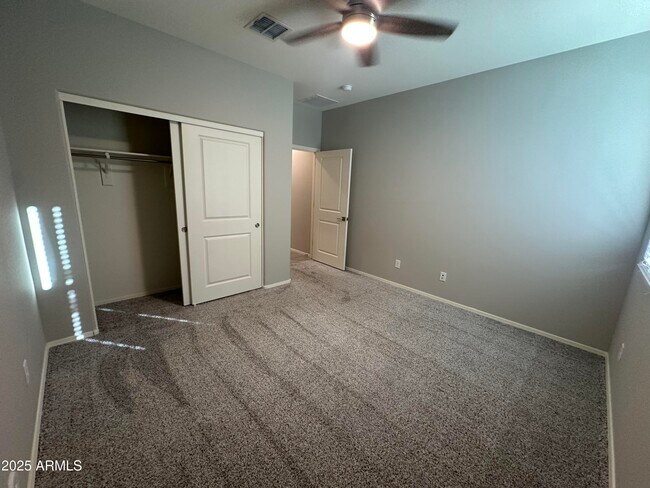 Building Photo - 20645 N Gardenia Rd
