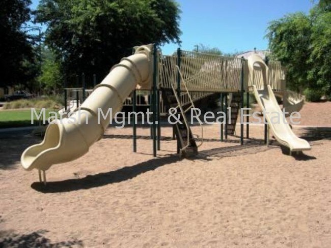 Building Photo - Very nice 3 bedroom home in Gilbert!