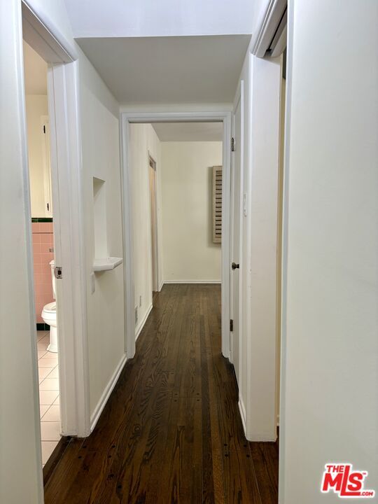 Building Photo - 333 N Detroit St