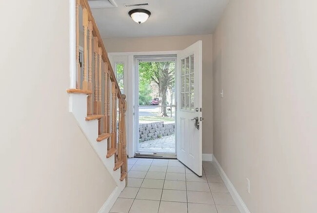 Building Photo - 115 Margo Ln