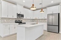 Building Photo - 404 Forest Hill Blvd