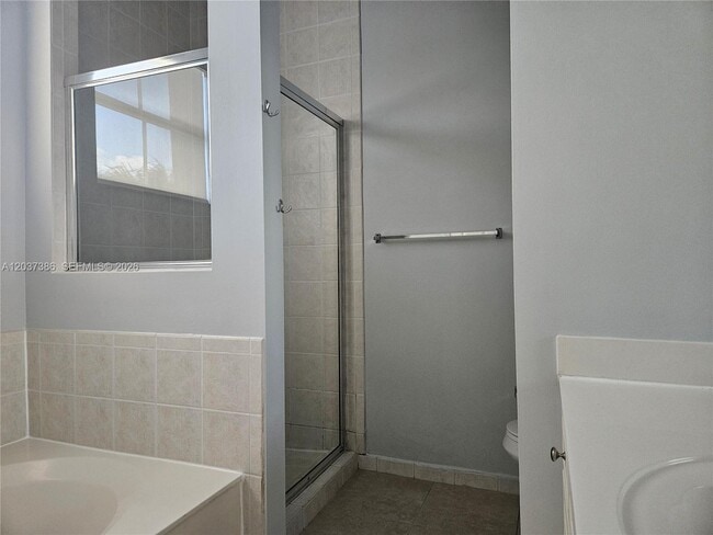 Building Photo - 15270 SW 30th Terrace