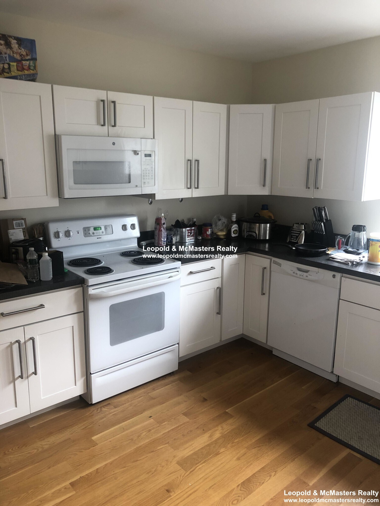 Building Photo - 59 Waverly St