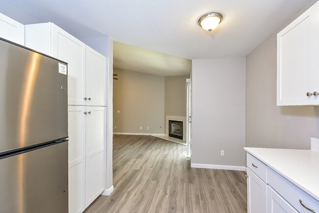 Building Photo - 4623 Candlas Way