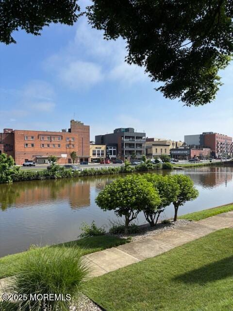 Building Photo - 126 Lake Ave