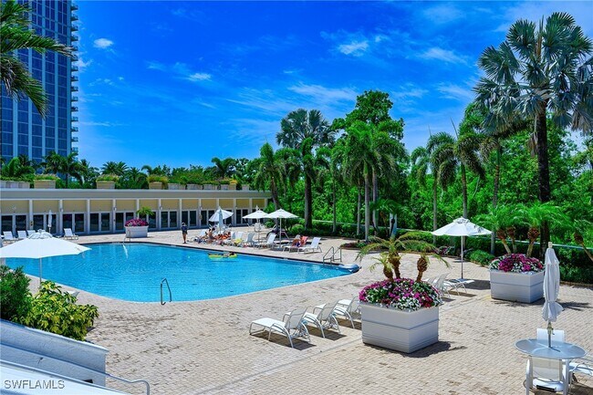 Primary Photo - 7117 Pelican Bay Blvd