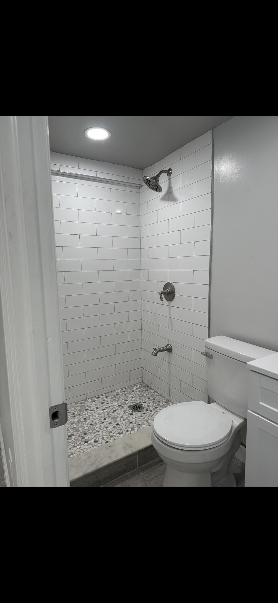 Building Photo - 5 Parkdale Dr