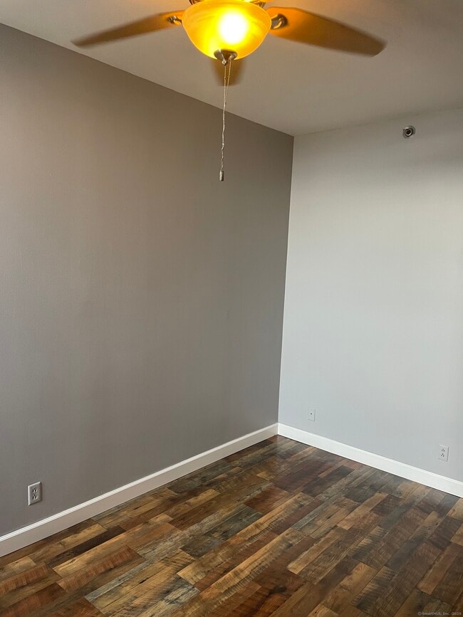 Building Photo - 124 Court St