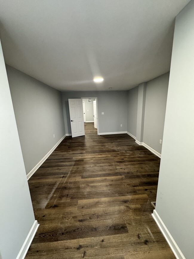 Building Photo - Spacious Rental Property in Baltimore!!