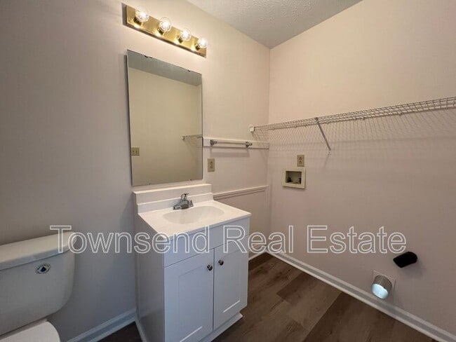 Building Photo - 115 Centipede Ln