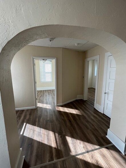 Open area for studying and working from home - 48 depot st