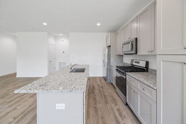 Building Photo - 1216 Gillespie Ln