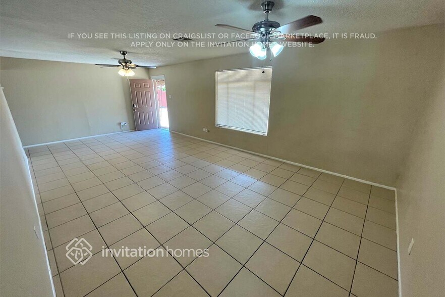 Building Photo - 4643 N 58th Ave