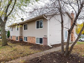 Building Photo - 5838 Lyndale Ave S