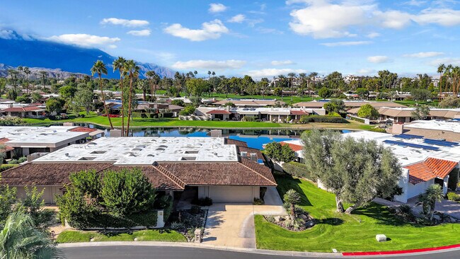 Building Photo - 10 Colgate Dr