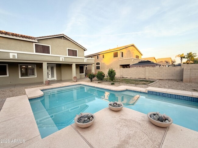 Building Photo - 11225 E Sylvan Ave