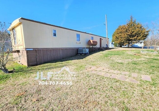 Building Photo - 2 Bed/2 Bath Mobile Home in China Grove