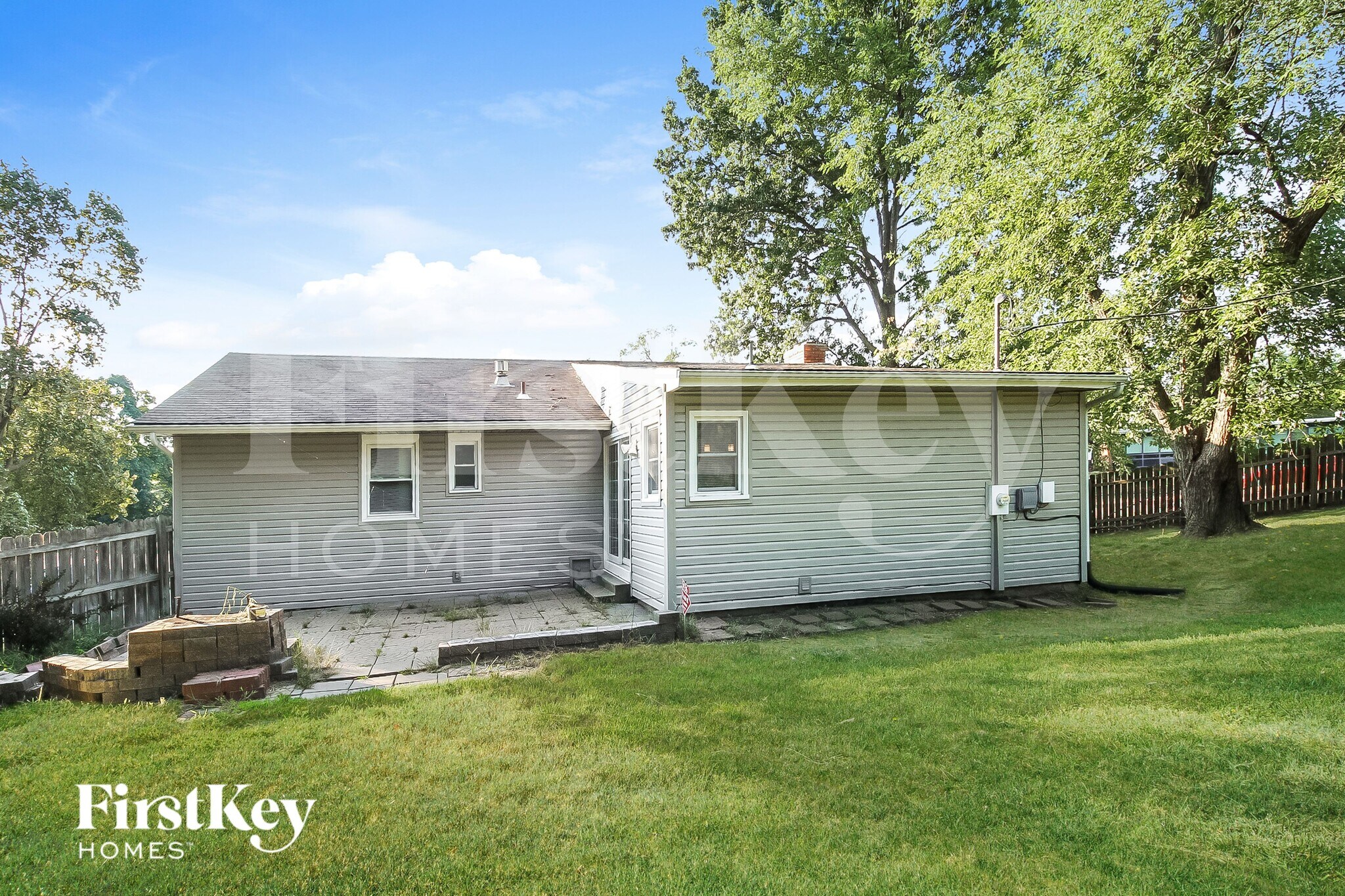 Building Photo - 9436 Craig Dr