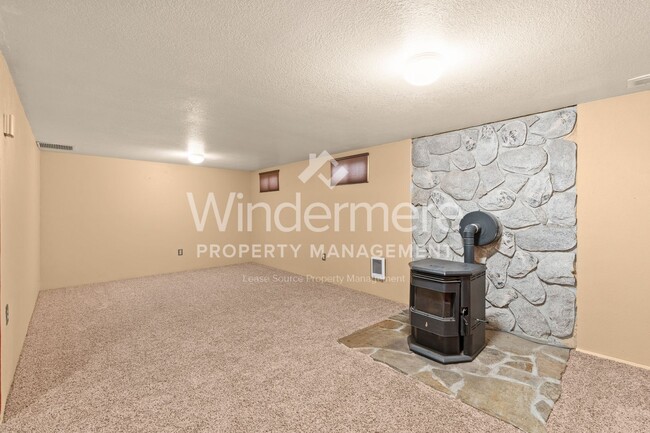 Building Photo - 4 Bedroom Home In Spokane Valley