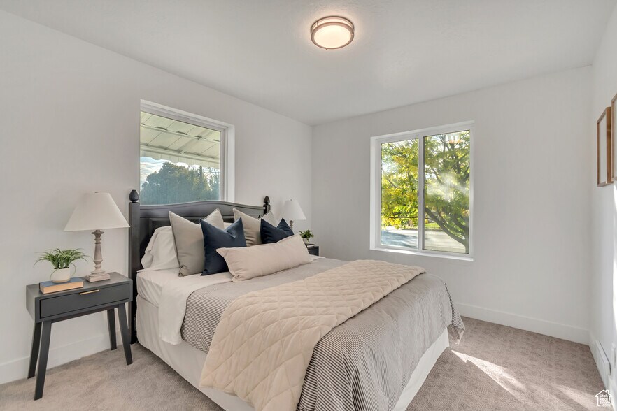 Building Photo - 396 N 100 E