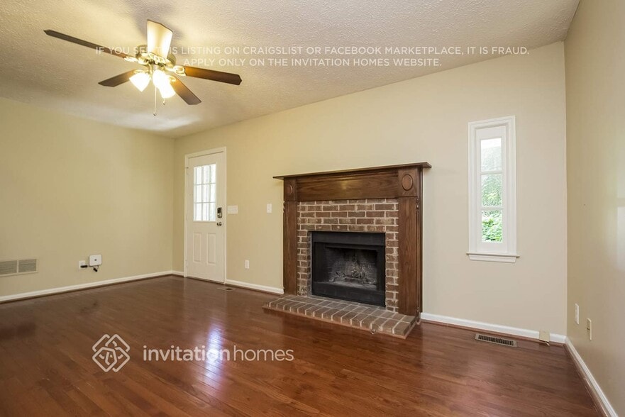 Building Photo - 3808 Mountain View Rd NW