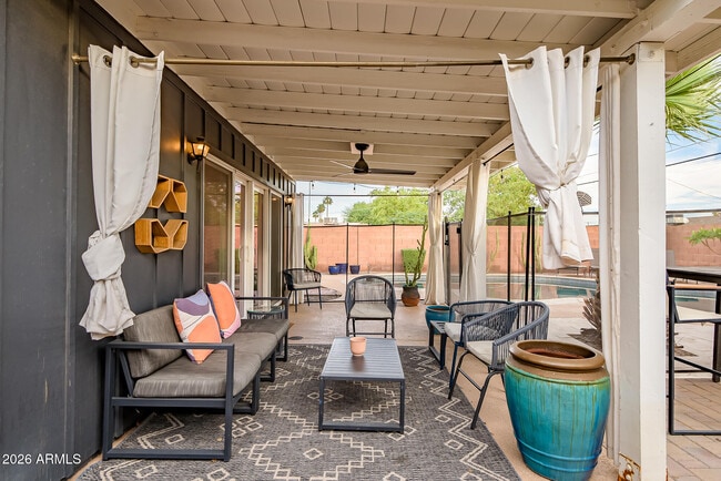 Building Photo - 7243 E Virginia Ave