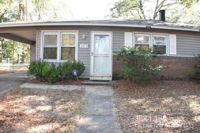 Building Photo - 2213 Waverly Way