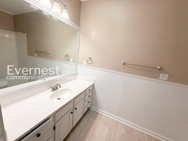 Building Photo - 1200 Berwick Rd