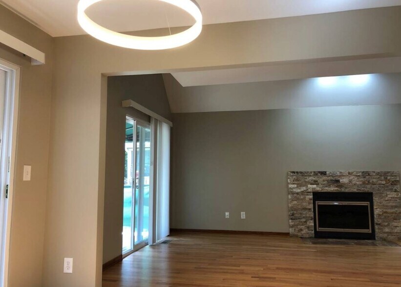 Building Photo - 3804 Pennsylvania Ave