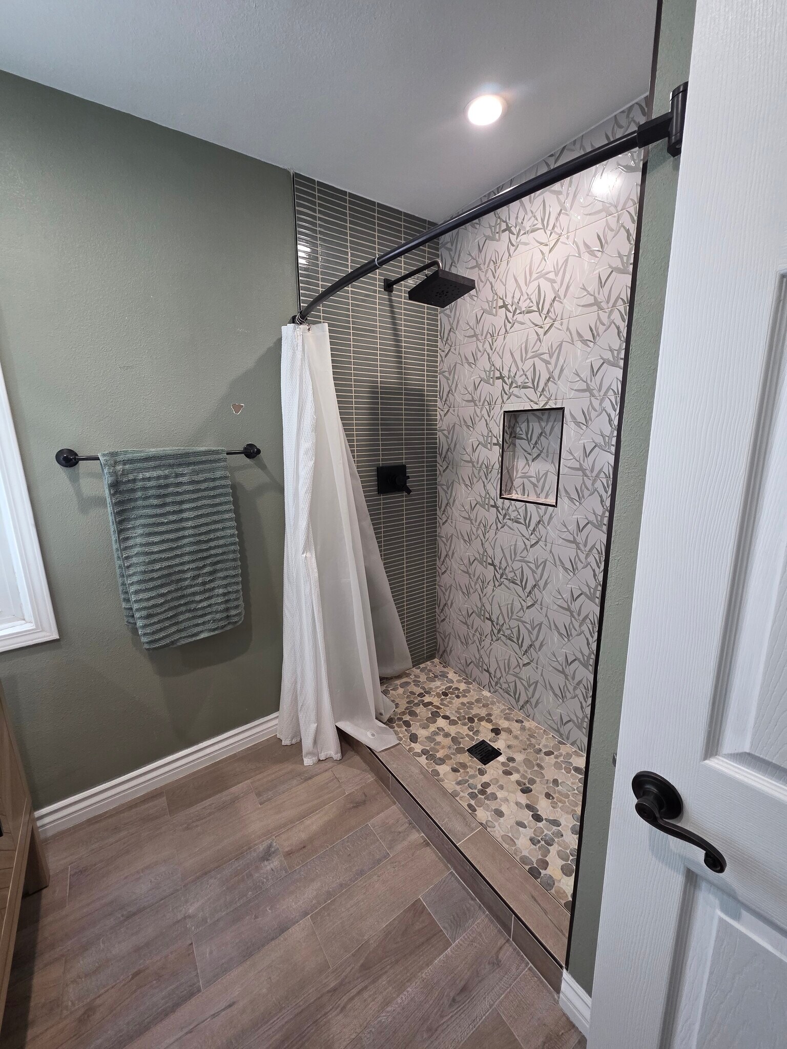 Building Photo - 18822 Hart St