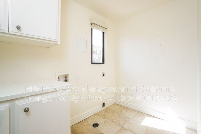 Building Photo - 3221 Francois Dr