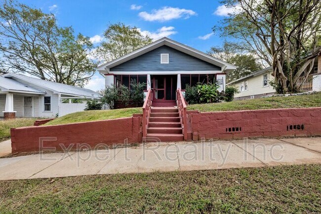 Building Photo - 1245 Waverly St