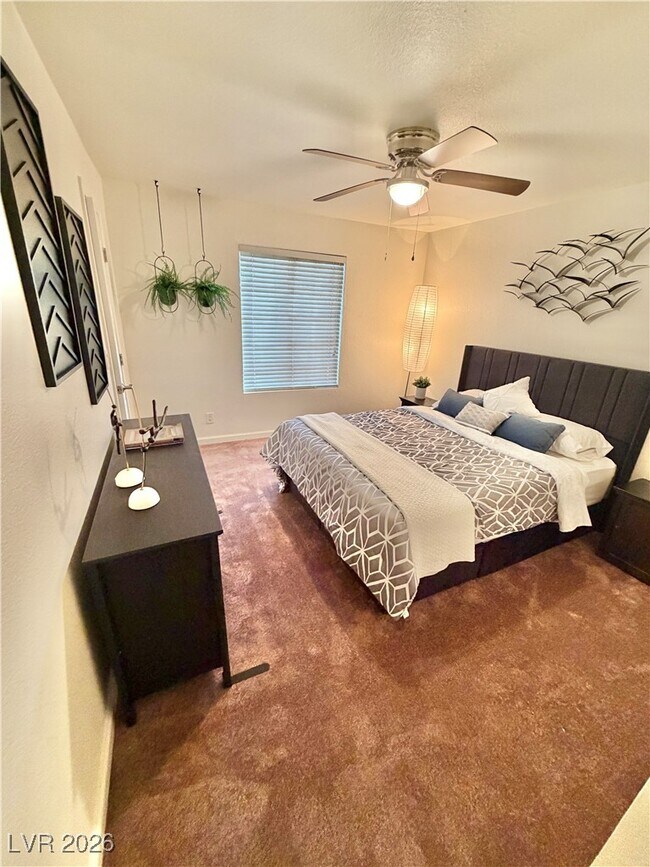 Building Photo - 2200 S Fort Apache Rd