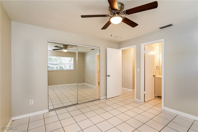 Building Photo - 330 SE 46th Ln