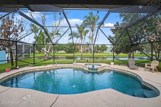 Building Photo - 722 Falls Creek Dr