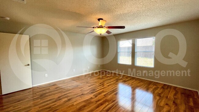 Building Photo - 9952 George Washington Dr