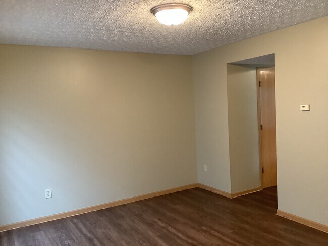 Building Photo - 8889 Sedona Court