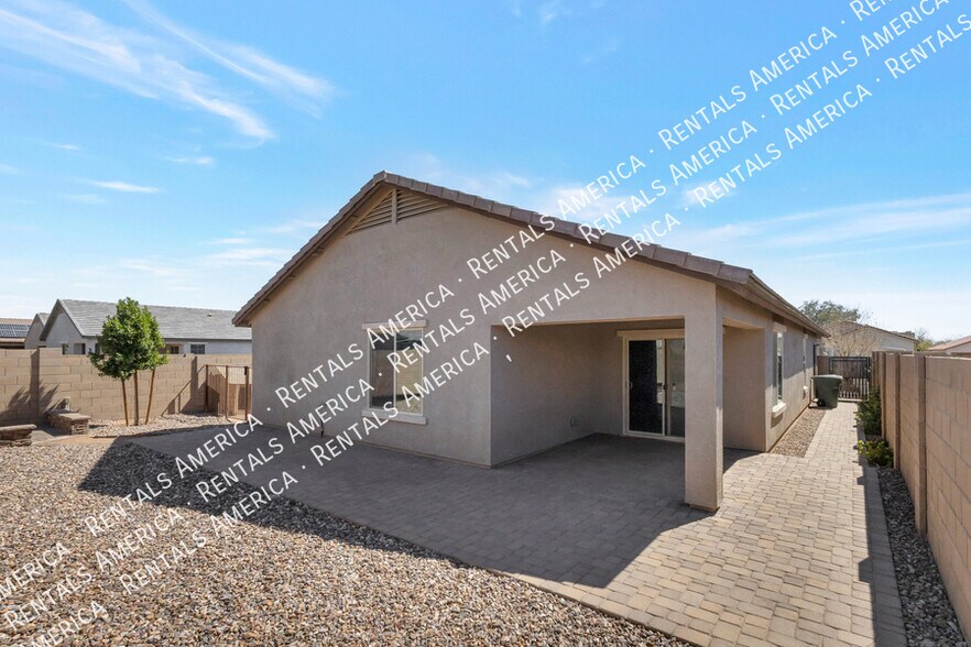 Building Photo - 1744 E Desert Breeze Pl