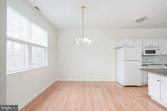 Building Photo - 8 Trout Trail