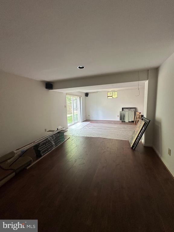 Building Photo - 3104 Titanic Dr