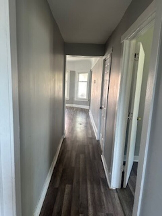 Building Photo - W98TH