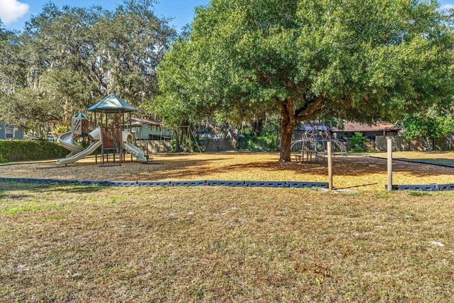 Building Photo - 1826 Beachway Ln