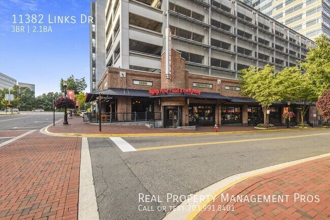 Building Photo - 11382 Links Dr