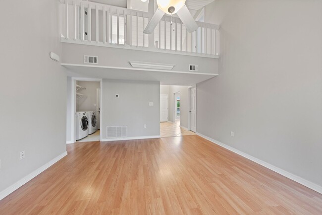 Building Photo - Charming 3 Bedroom in Destin!