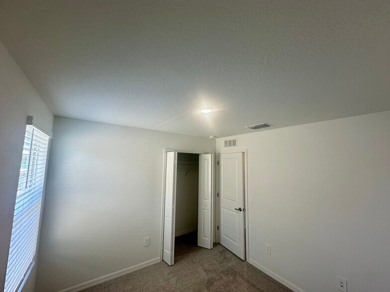Building Photo - 17606 Happytrails St